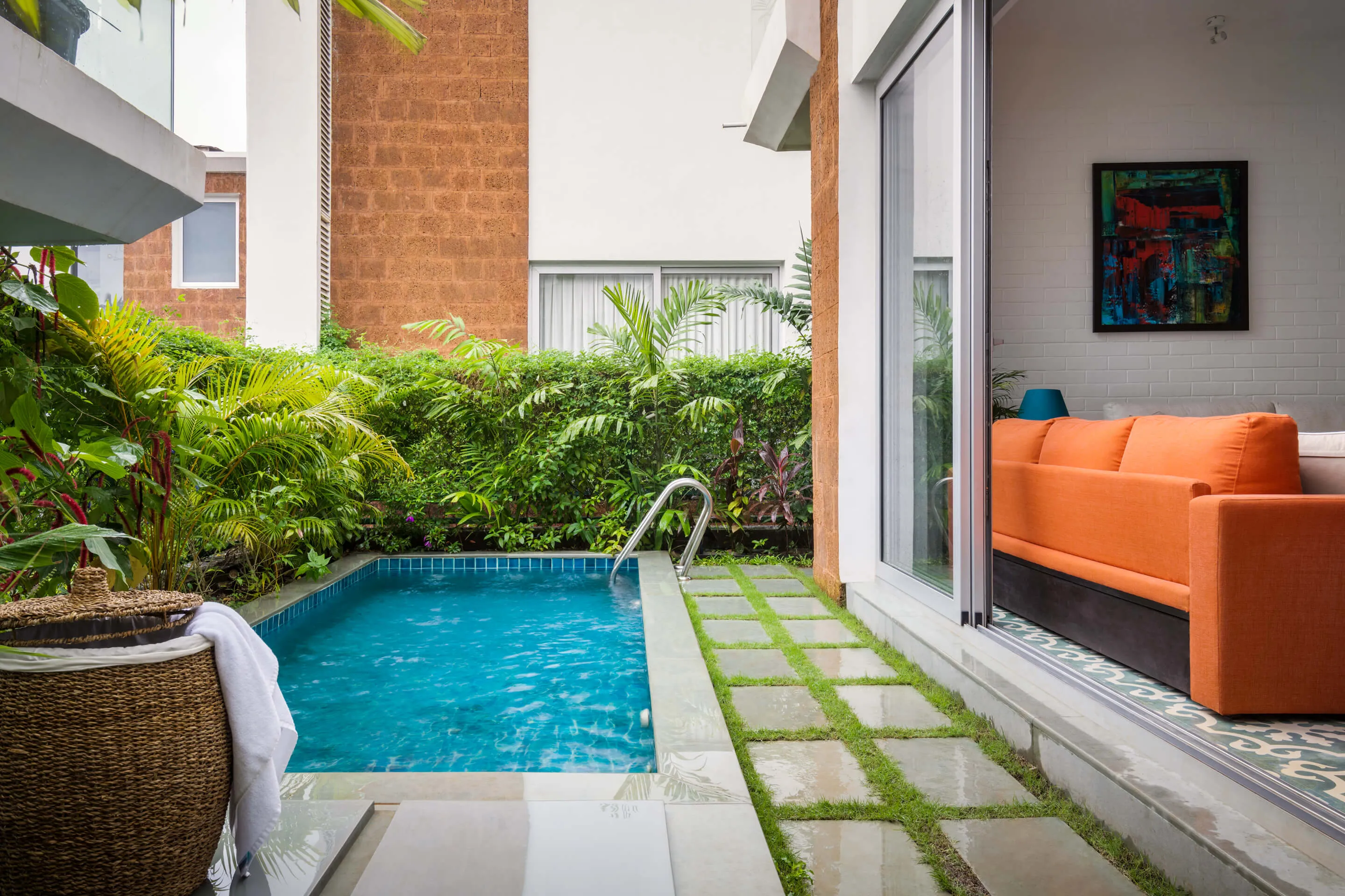 Private pool